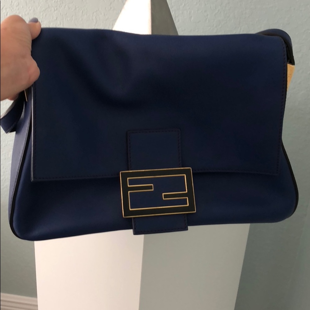 💯 % authentic Fendi handbag.
